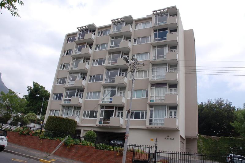 To Let 2 Bedroom Property for Rent in Tamboerskloof Western Cape